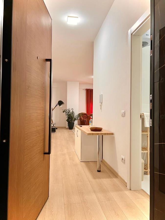 Kino Apartment Tirana Zewnętrze zdjęcie